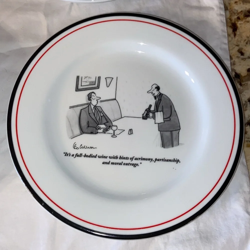 NWOB RESTORATION HARDWARE The New Yorker Small Dessert Cheese Plates